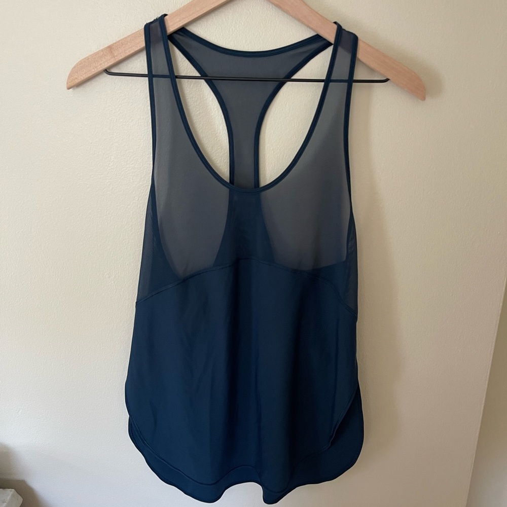 Lululemon woman’s blue mesh workout tank